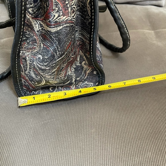 Patricia Nash - Picture 3 of 6